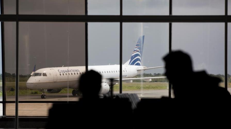 Copa anuncia reducción de más del 80% de sus vuelos para el mes de abril