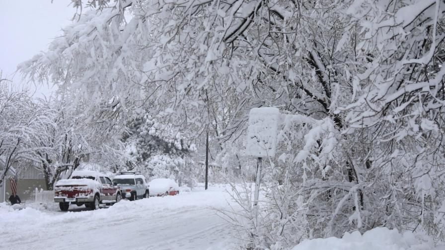Fuerte tormenta azota EEUU en fin de semana más transitado