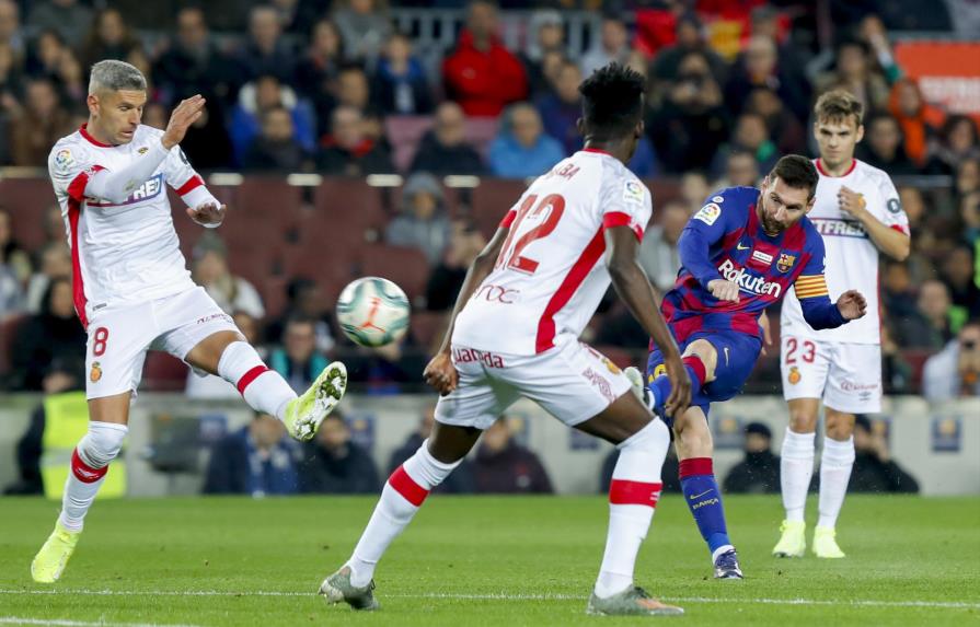Barcelona arrasa a Mallorca con recital de Messi y Suárez