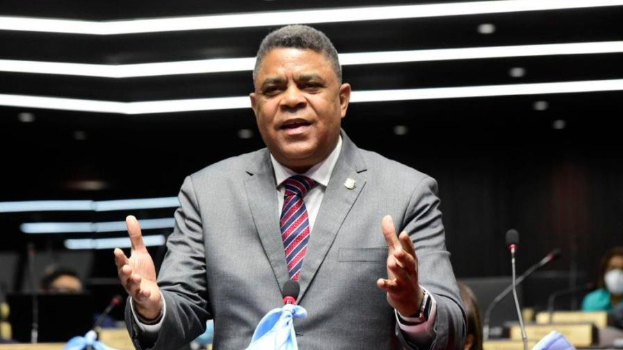 Someten proyecto de ley para que no prescriban acciones penales contra la corrupción 