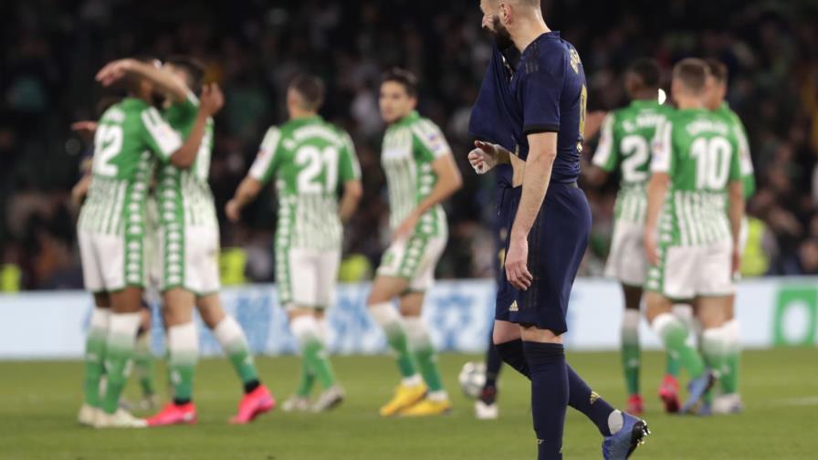 El Madrid vuelve a las andadas y pierde la cima de La Liga