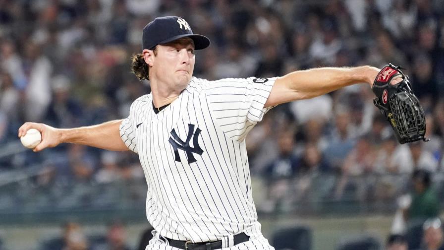 Cole y Yanquis soportan lluvia y vencen a Medias Rojas