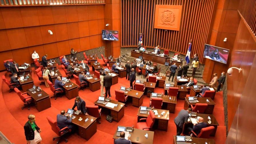 Senado aprueba proyecto que elimina el pago de impuesto a herederos de pensiones por las AFP Senado aprueba proyecto que elimina el pago de impuesto a herederos de pensiones por las AFP