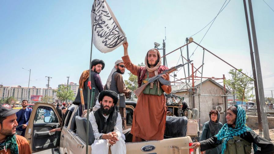 Talibanes declaran la victoria; Biden dice defenderá con fuerza a su gente Talibanes declaran la victoria; Biden dice defenderá con fuerza a su gente