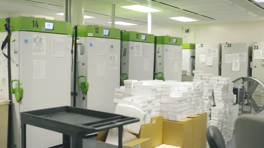 Estados Unidos comienza a vacunarse contra coronavirus Estados Unidos comienza a vacunarse contra coronavirus