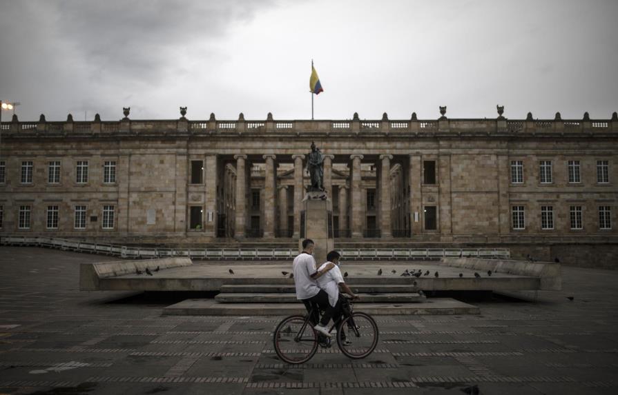 Colombia extiende las medidas para contener el COVID-19