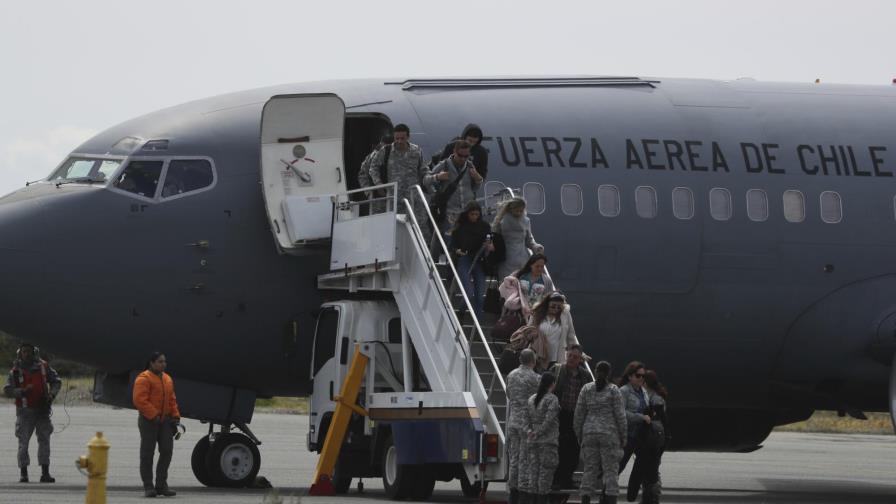Chile: Identifican a 13 víctimas del avión que cayó al mar Chile: Identifican a 13 víctimas del avión que cayó al mar