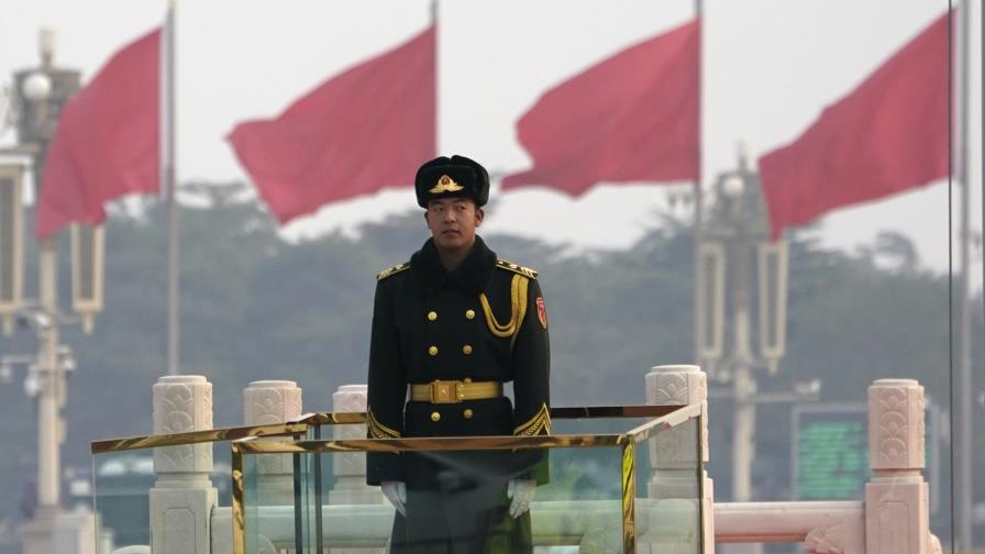 Legisladores chinos apoyan control más estricto a Hong Kong