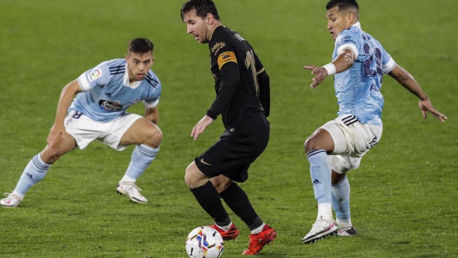 Con destellos de Messi y Fati, Barcelona golea 3-0 a Celta