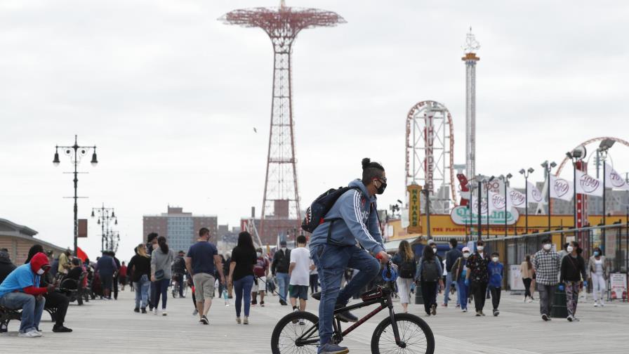 EEUU: Abarrotan parques y playas en fin de semana feriado