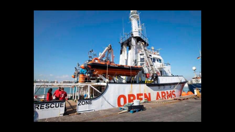 Al menos cinco migrantes muertos en naufragio y unos 100 salvados por Open Arms