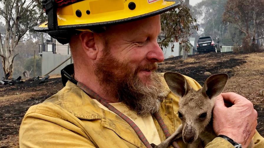 Australia: Incendios provocan evacuaciones en costa sureste
