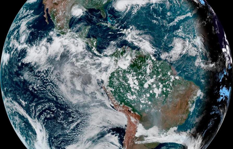 Décima depresión tropical del Atlántico amenaza llegar a Bahamas como huracán