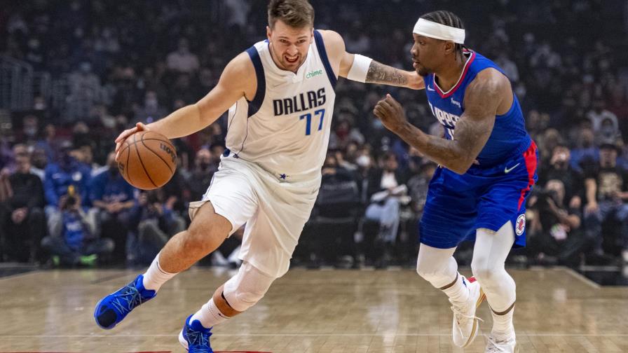 Mavs vencen a Clippers en prórroga en el regreso de Doncic