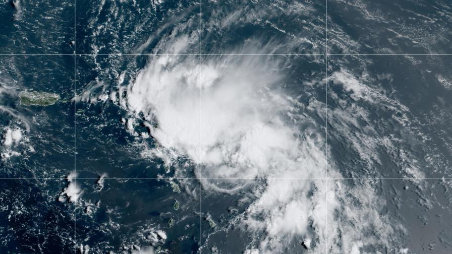 Dos tormentas tropicales, posible doble amenaza para EEUU Dos tormentas tropicales, posible doble amenaza para EEUU