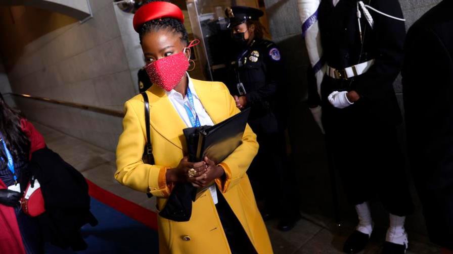 La joven poeta que aportó fuerza y esperanza a la investidura de Biden