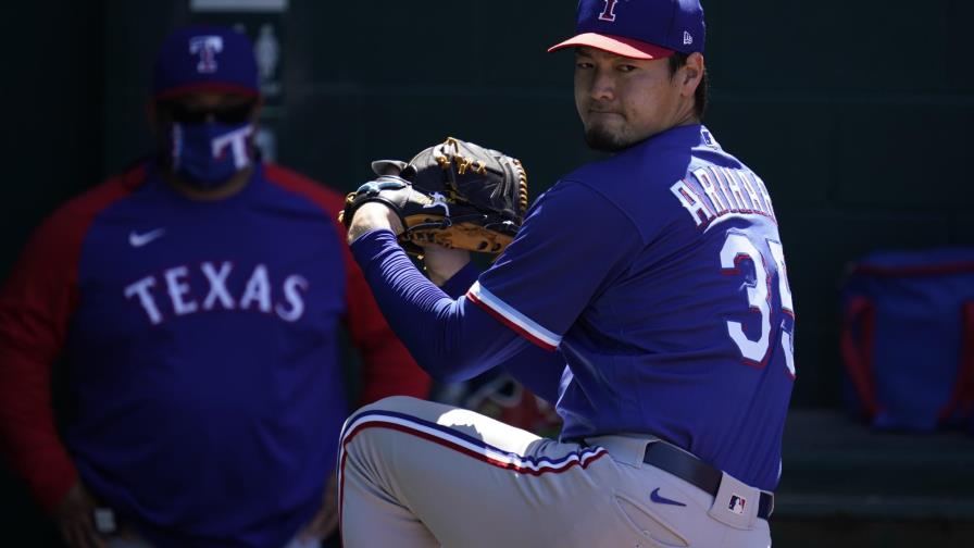 Arihara, cómodo en su segunda juego con los Rangers