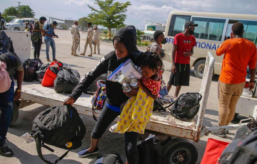 Haití sigue recibiendo deportaciones ante crisis, mayoría de Estados Unidos