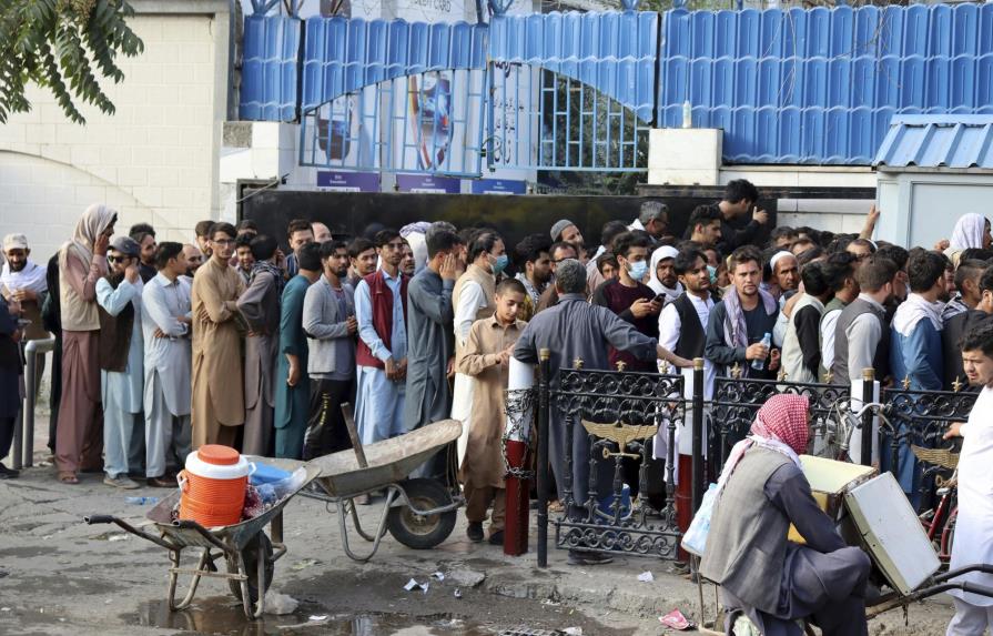 Talibán enfrenta grandes desafíos económicos y de seguridad