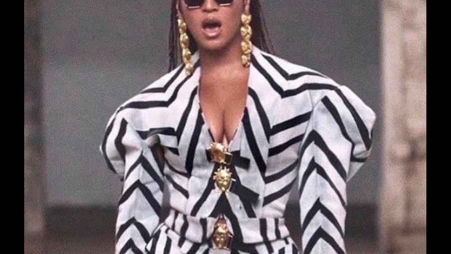El mensaje oculto tras los vestuarios de Beyoncé El mensaje oculto tras los vestuarios de Beyoncé