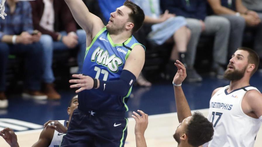 Porzingis y Doncic lideran triunfo de Dallas ante Memphis Porzingis y Doncic lideran triunfo de Dallas ante Memphis