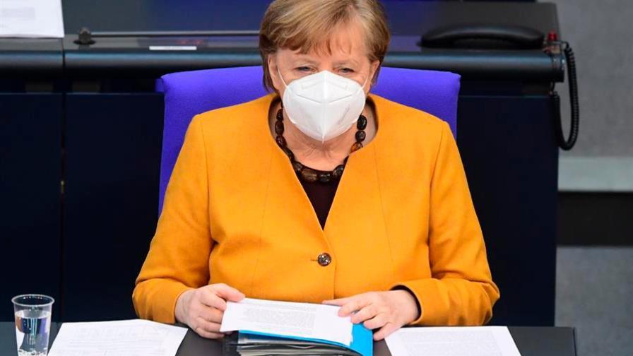 Merkel anula el “parón” alemán para Semana Santa y dice que fue “error” suyo