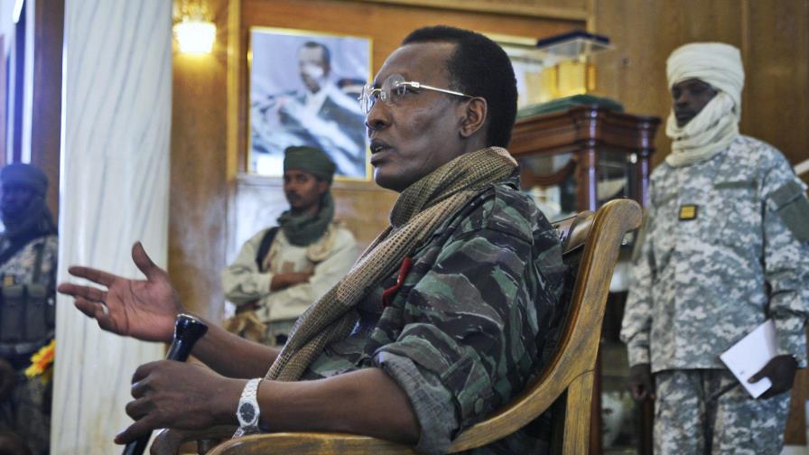 Muere en combate el presidente de Chad, asegura el Ejército