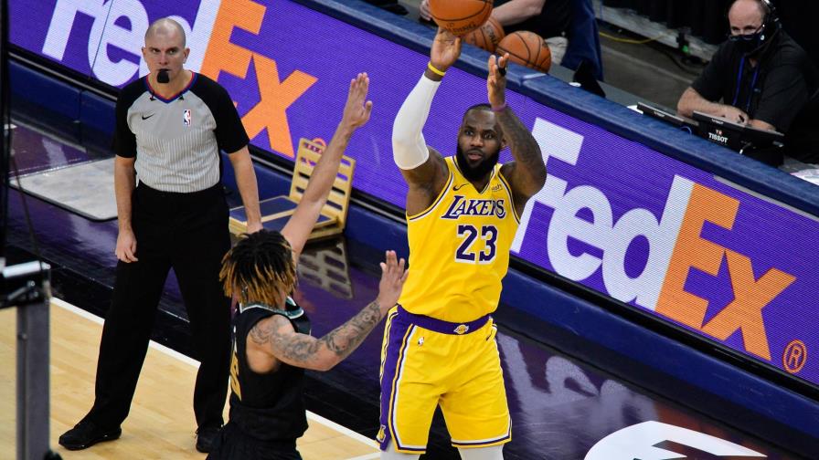 Lakers suman 4 triunfos seguidos; superan a  Grizzlies