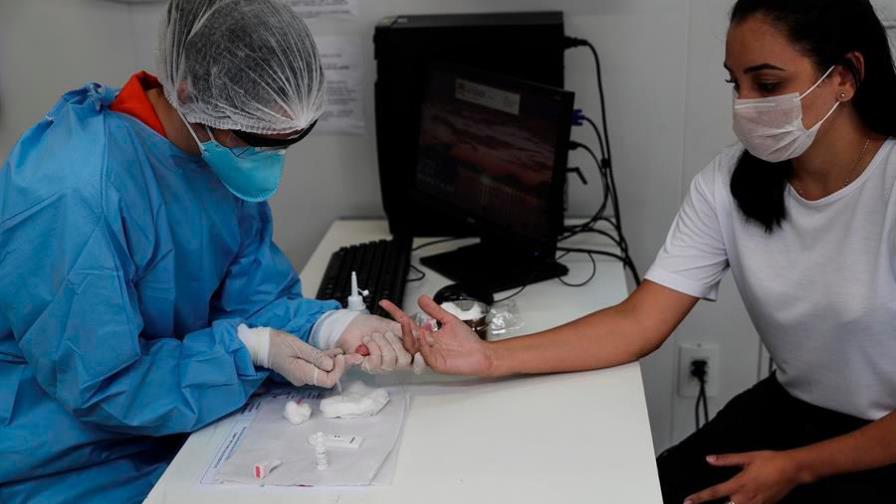La fase más dura de la pandemia pone a prueba el testeo en Latinoamérica