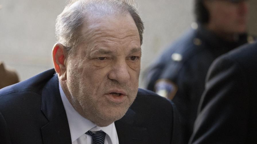 Weinstein me violó a los 17 años, dice demandante Weinstein me violó a los 17 años, dice demandante