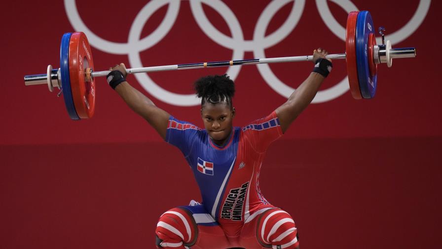 Las pesistas de Ecuador y Dominicana ponen fuerza y medallas