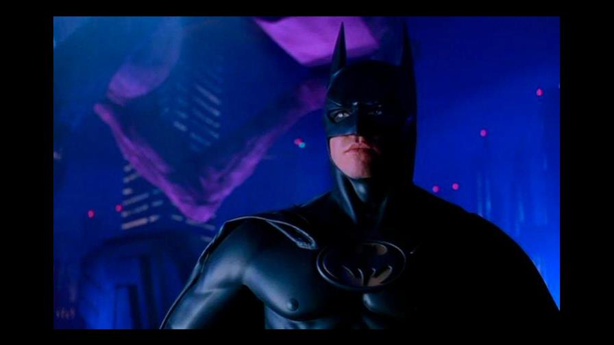 Val Kilmer celebró los 26 años de Batman Forever