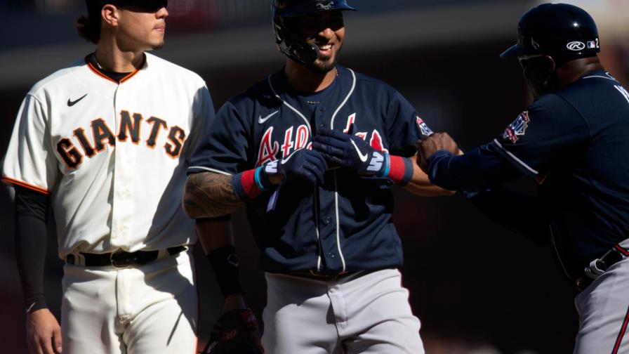 Eddie Rosario logra el ciclo y Bravos vencen 3-0 a Gigantes