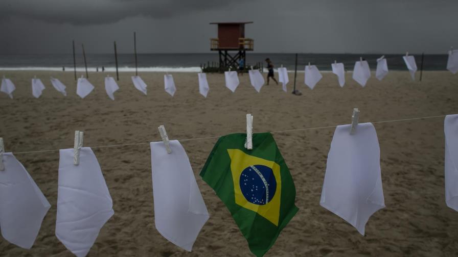 Alcaldes brasileños indecisos sobre permitir festividades
