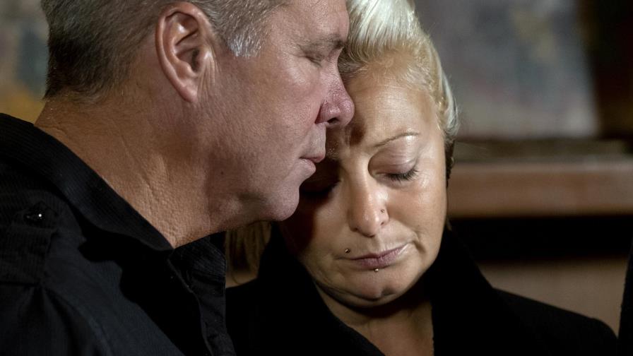 Trump se reúne con padres de joven británico muerto