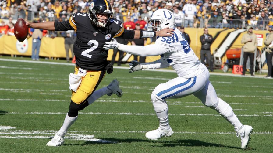 Vinatieri falla gol de campo y Steelers derrotan a Colts