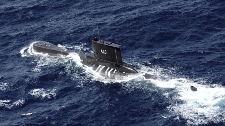 Búsqueda del submarino indonesio se centra en aguas de Bali