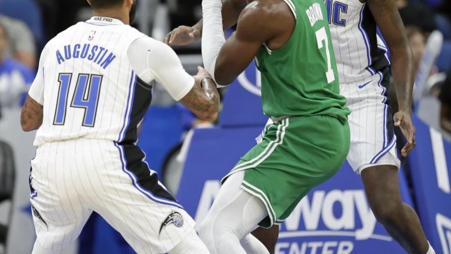 Celtics extienden el contrato del alero Jaylen Brown