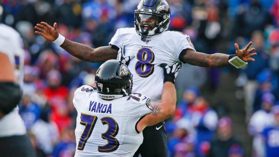 Ravens renuevan línea ofensiva y buscan proteger a Jackson