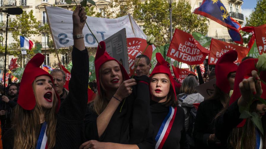  Marchan por medida de derecho reproductivo para gays