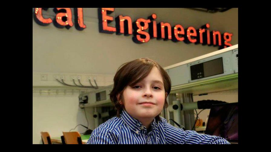Tiene 11 años y se recibió en Física en solo nueve meses