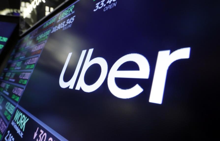 Londres mantiene a raya a Uber mientras la evalúa