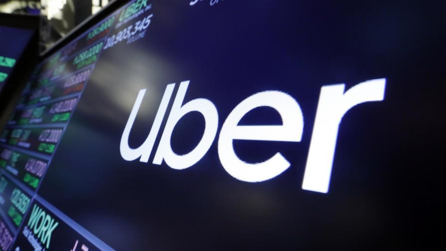 Londres mantiene a raya a Uber mientras la evalúa