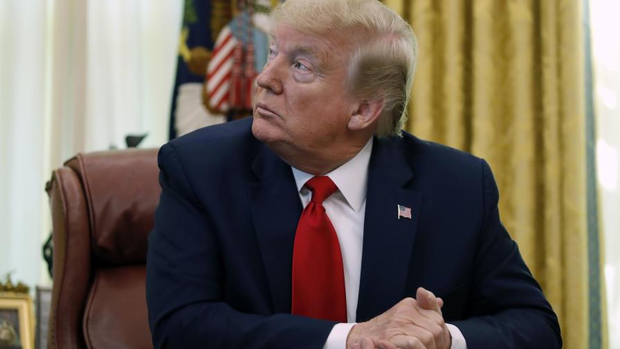 Trump espera que muertes por COVID-19 sean menos de 100.000