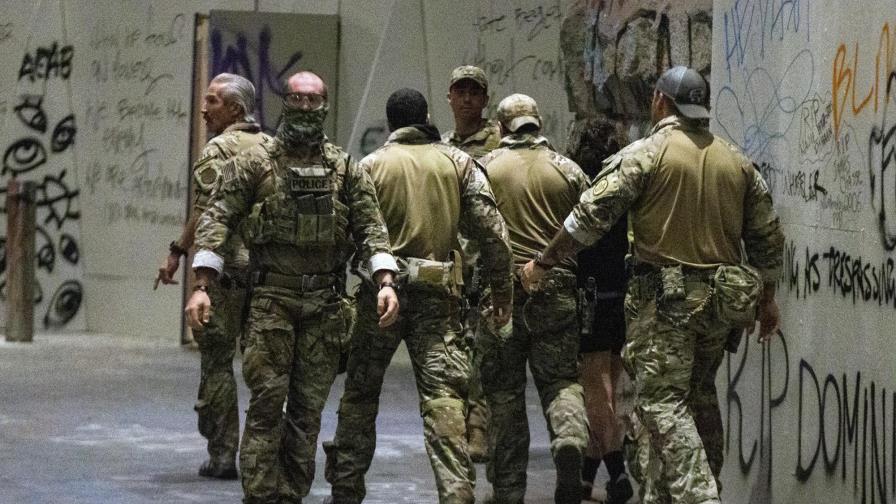 Oregon: Investigan si agente federal baleó a manifestante