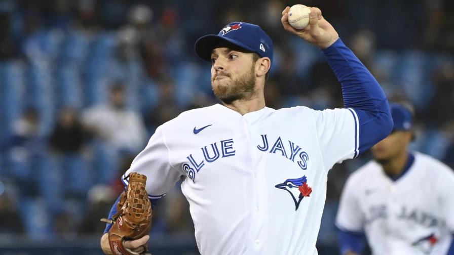 Matz destaca y Azulejos siguen vivos en lucha del wild-card