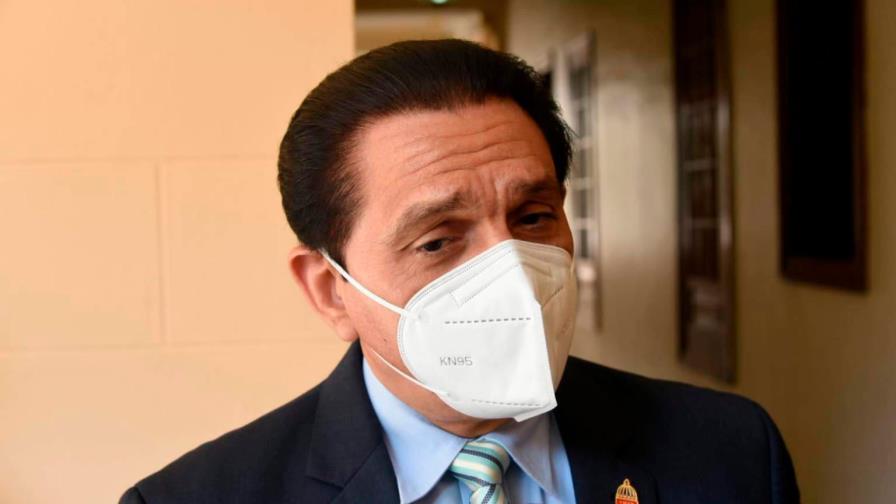 Gobierno espera iniciar en agosto secuenciación de pruebas COVID-19