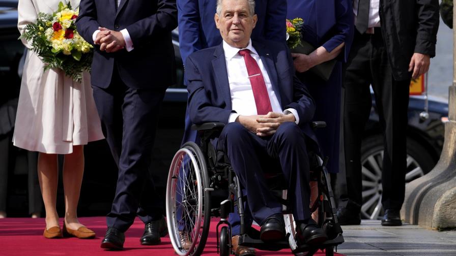 Hospitalizan de urgencia al presidente de República Checa