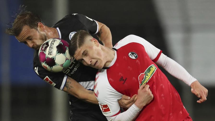 Bielefeld supera a Friburgo y sale de zona de descenso