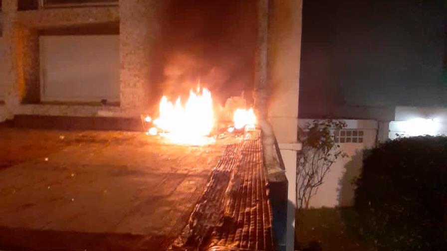 Cuba dice que su Embajada en París fue atacada con molotov